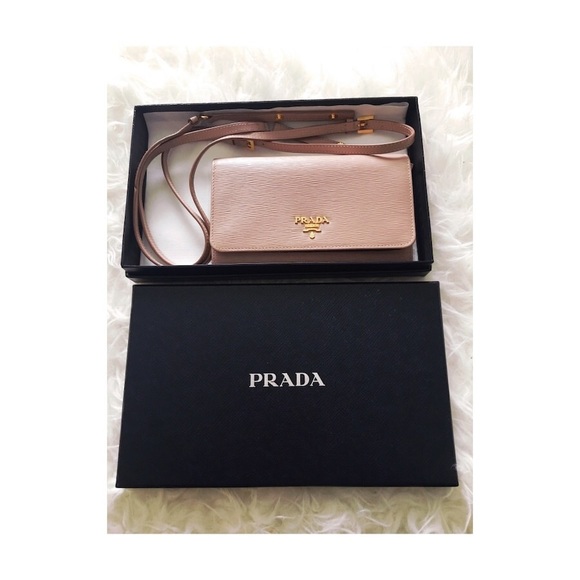 Prada cross bag - Picture 1 of 1